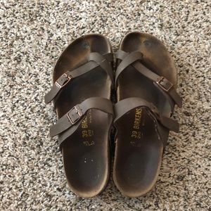 Birkenstock size 39 women’s sandals